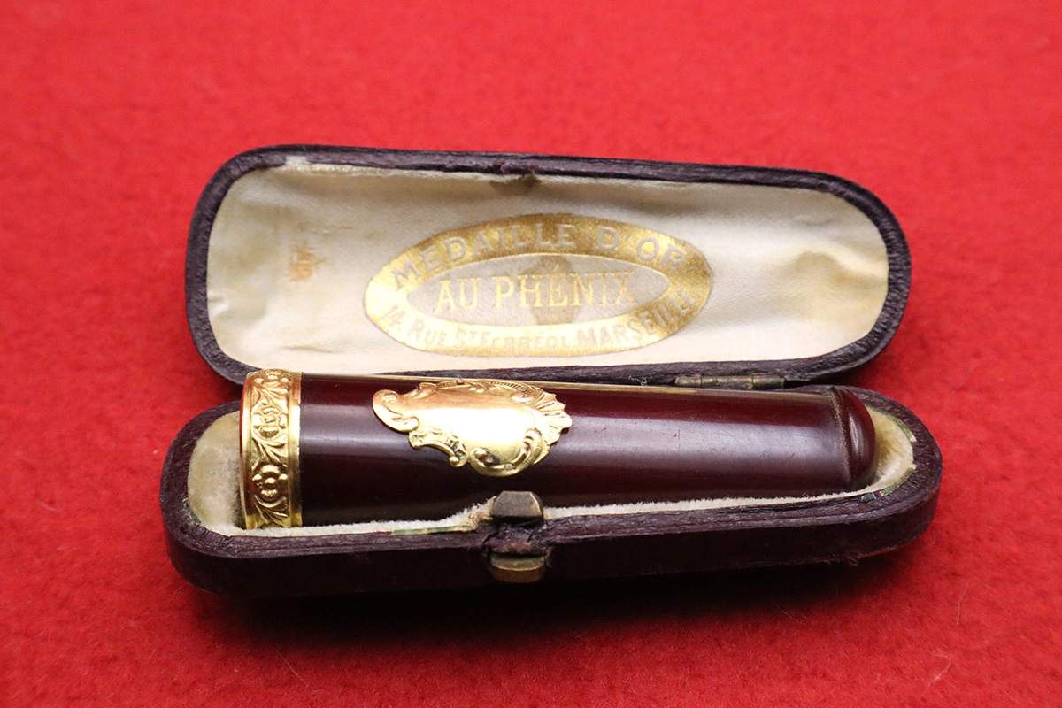Old German Faturan Cigar Mouthpiece with solid Gold