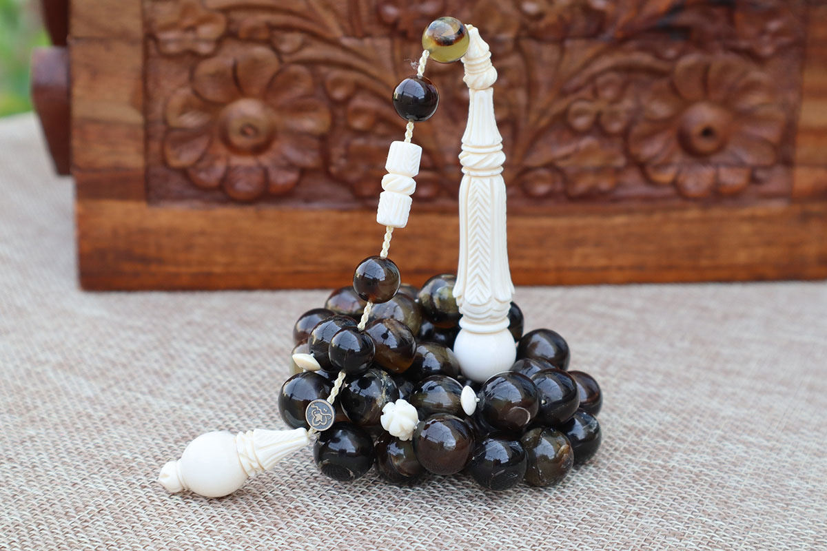 Tortoiseshell with Ivory Rosary